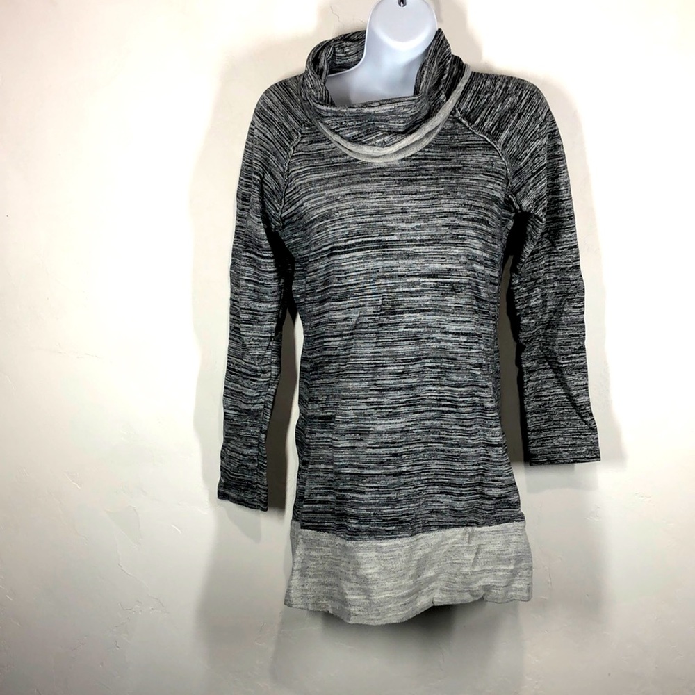Aventura gray space dye turtleneck tunic size xs